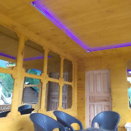 Riverbank Hotel Taobut Neelum Valley Azad Kashmir Taobat Esterno foto